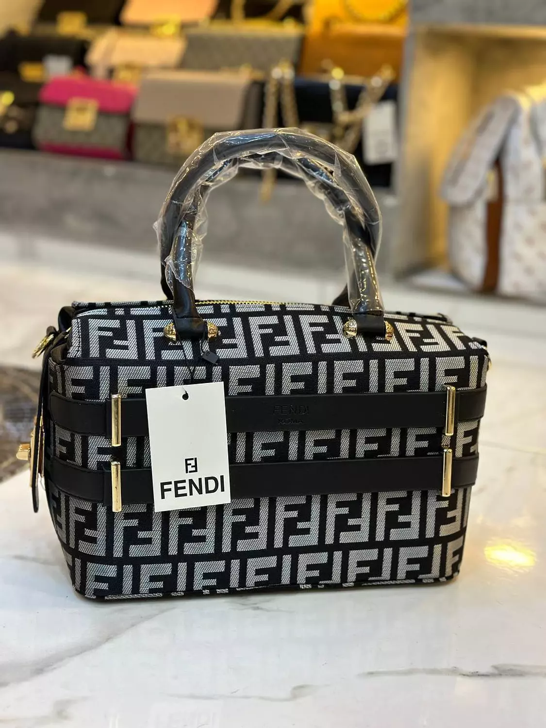 <p style="text-align: start"></p>