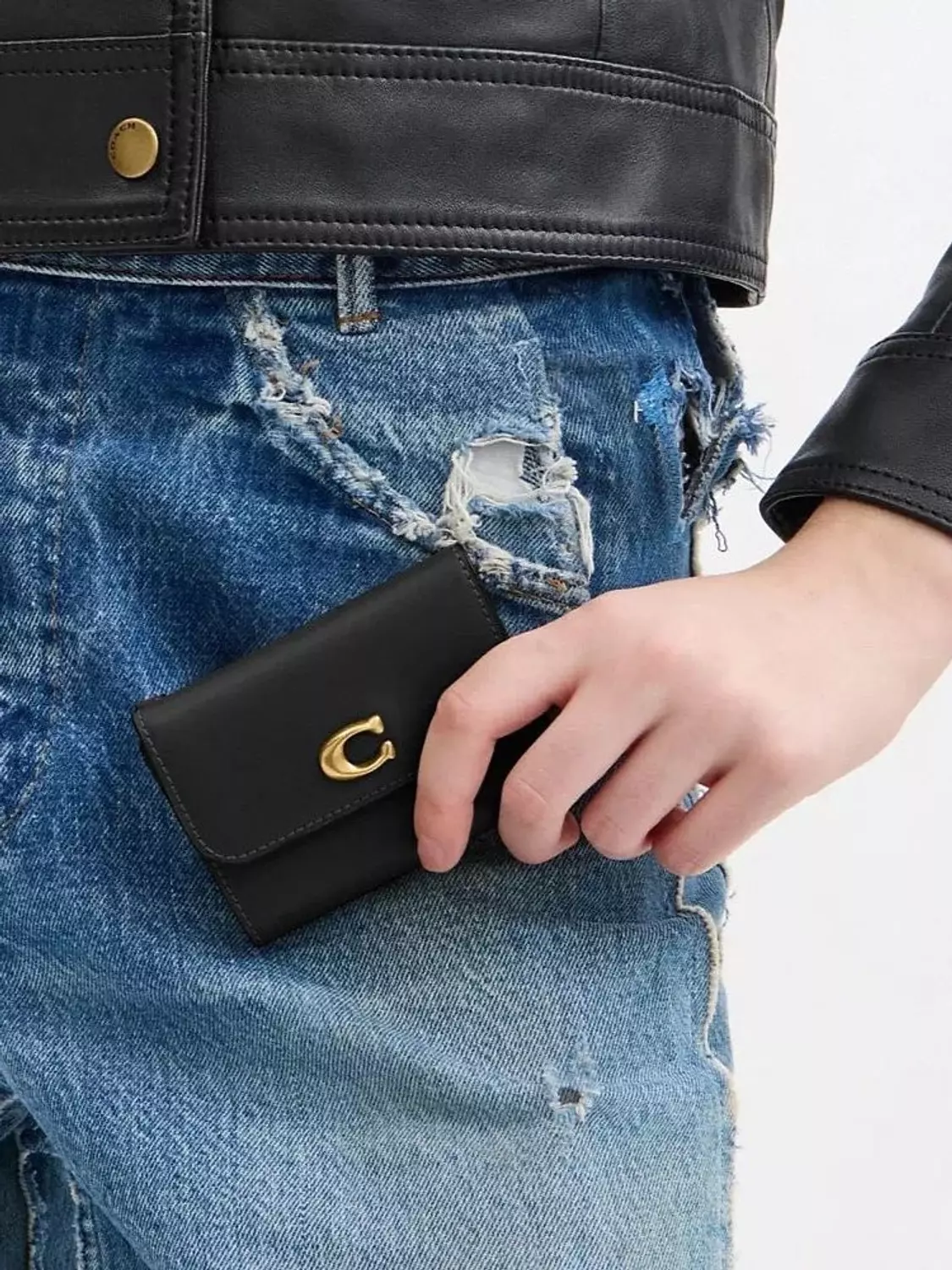 <h3>Wallets</h3>