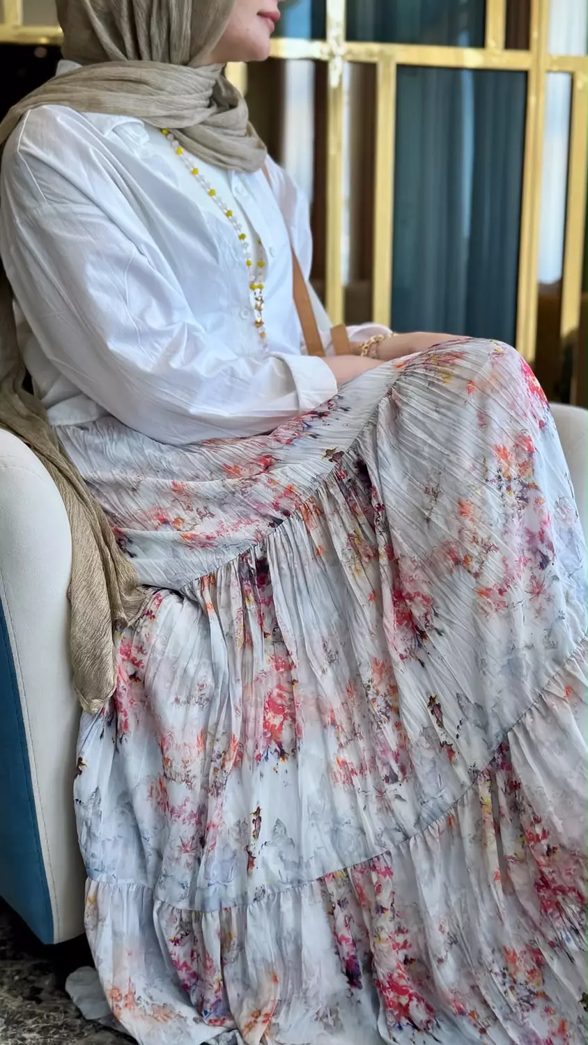 Fiora Skirt in soft Sky Floral 4
