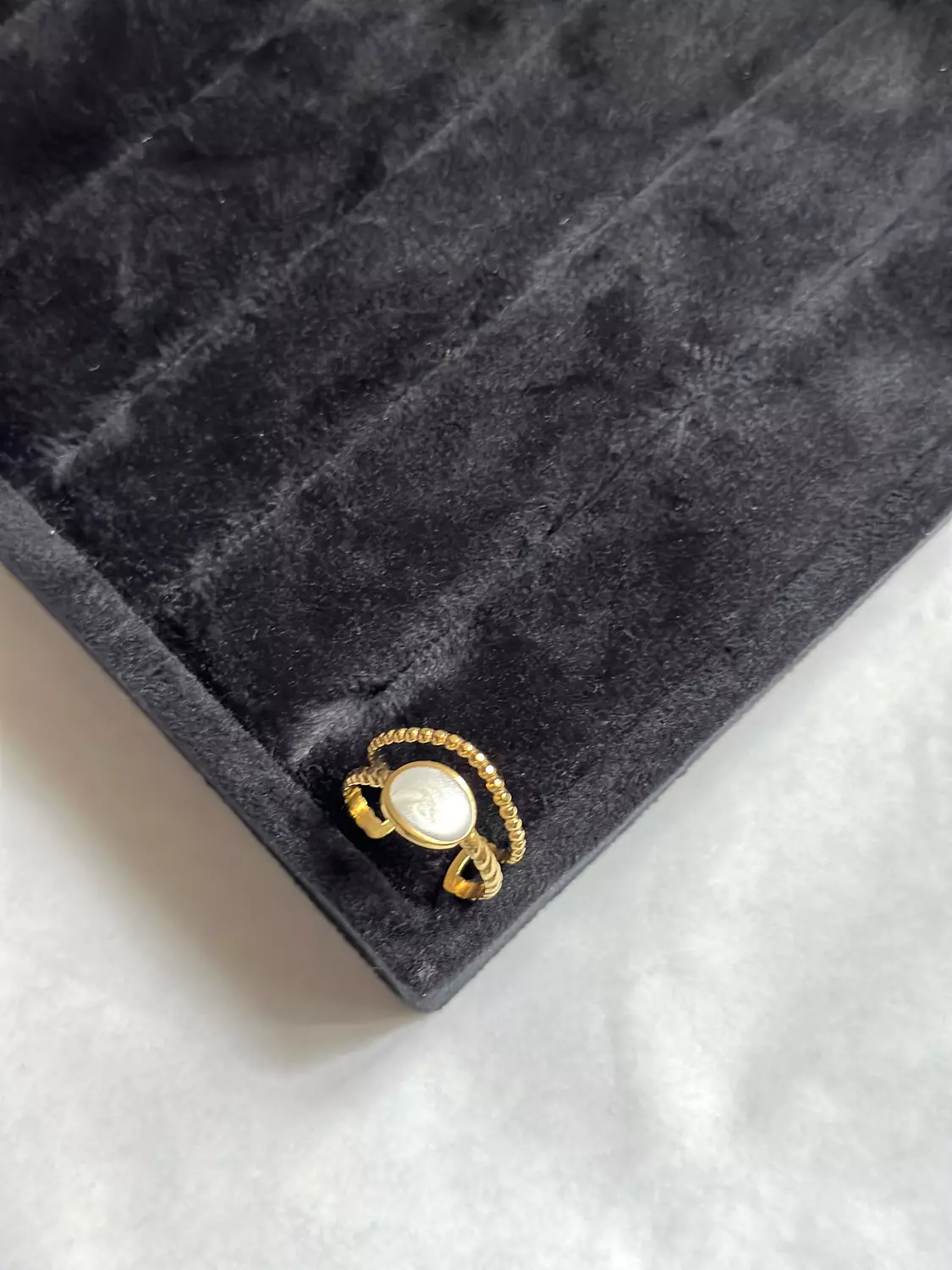 Oval Acrylic Ring image