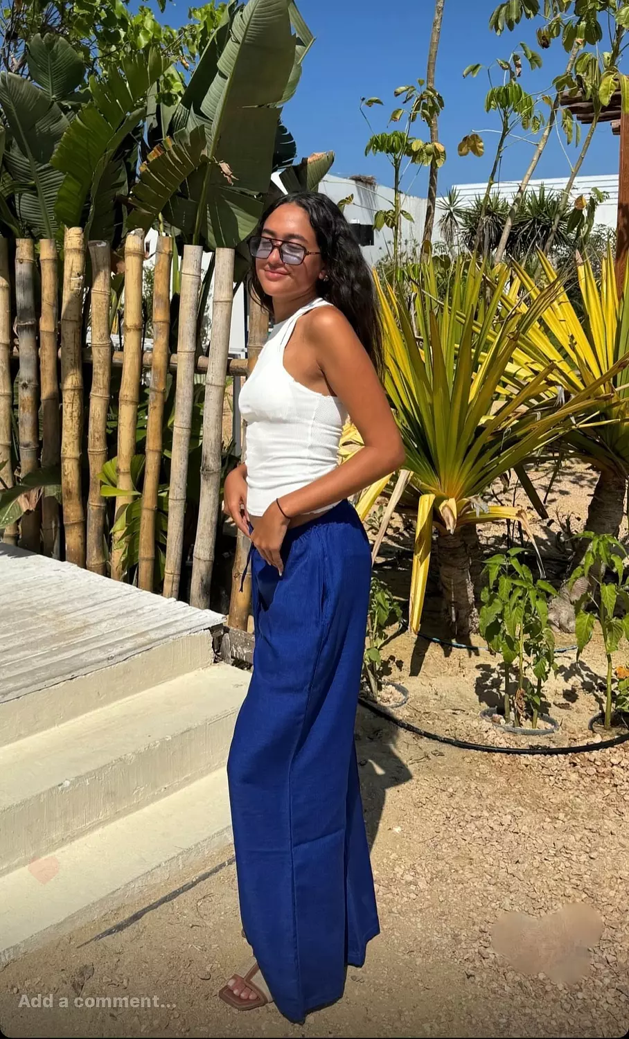 Royal blue oversized linen Pants image