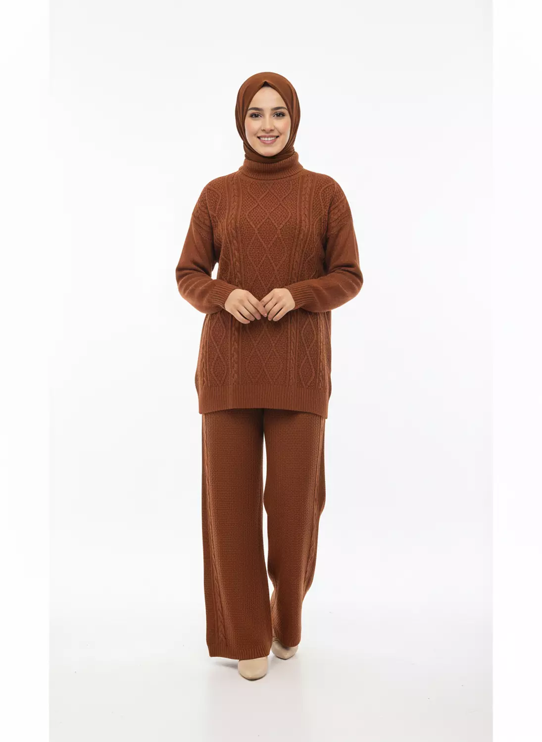 Winter Elegance: Distinctive Knit Hijab Set 1