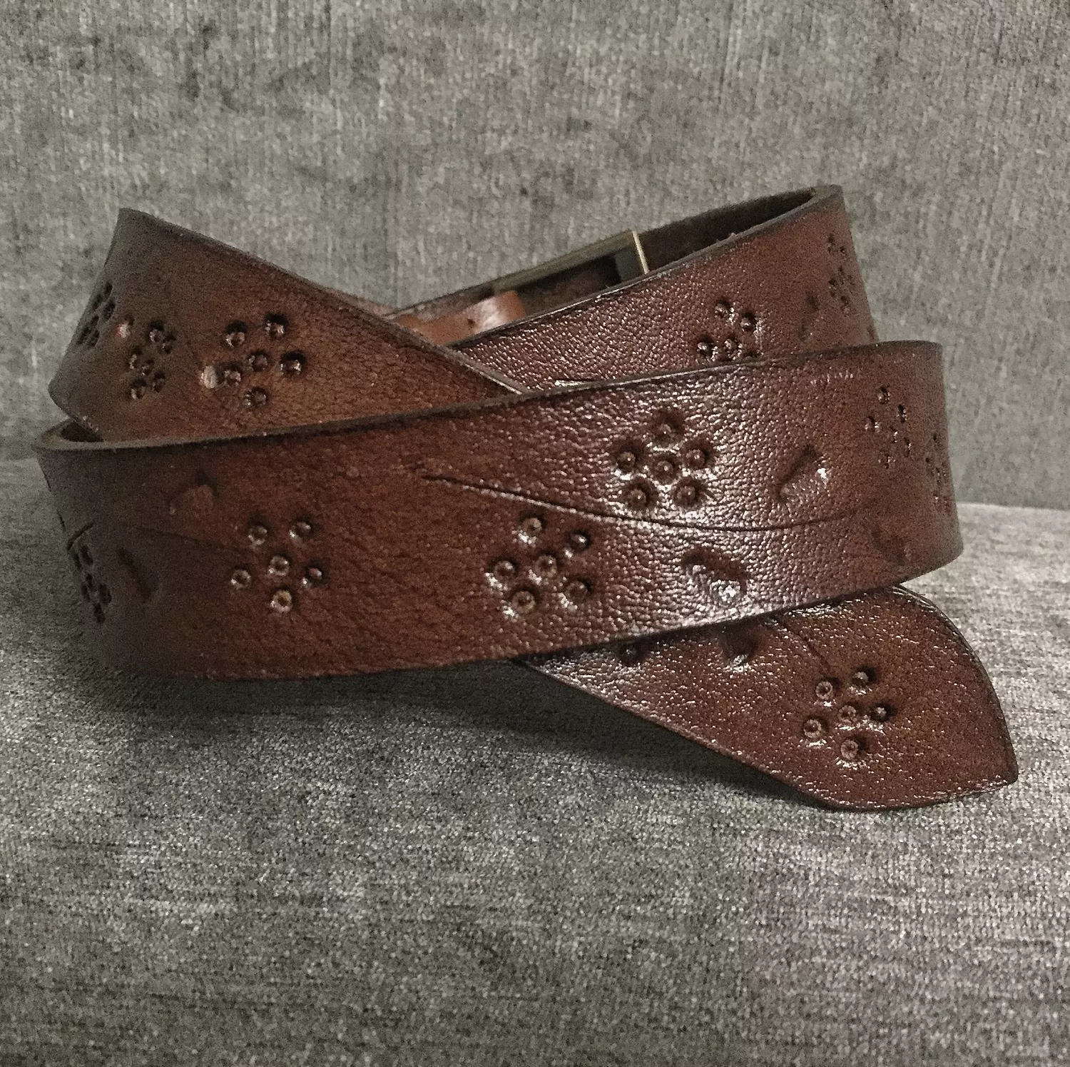 Tooled leather belt - Floral vine 2