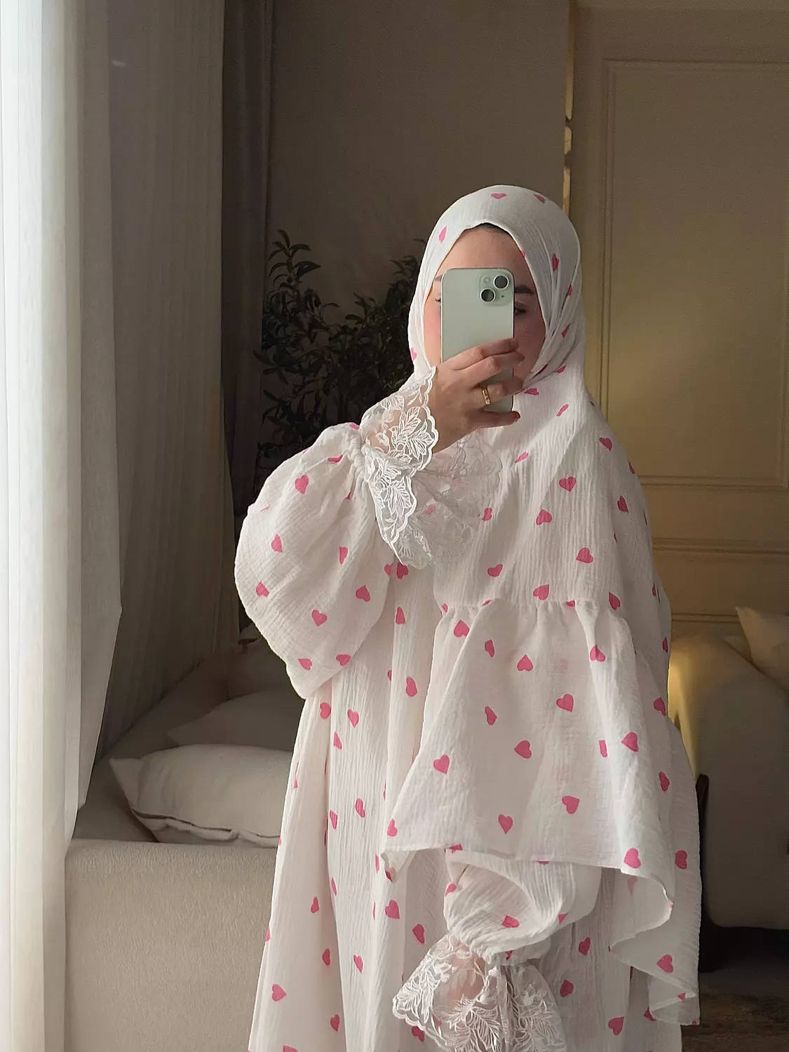 Ghazal Isdal ( pink)  image