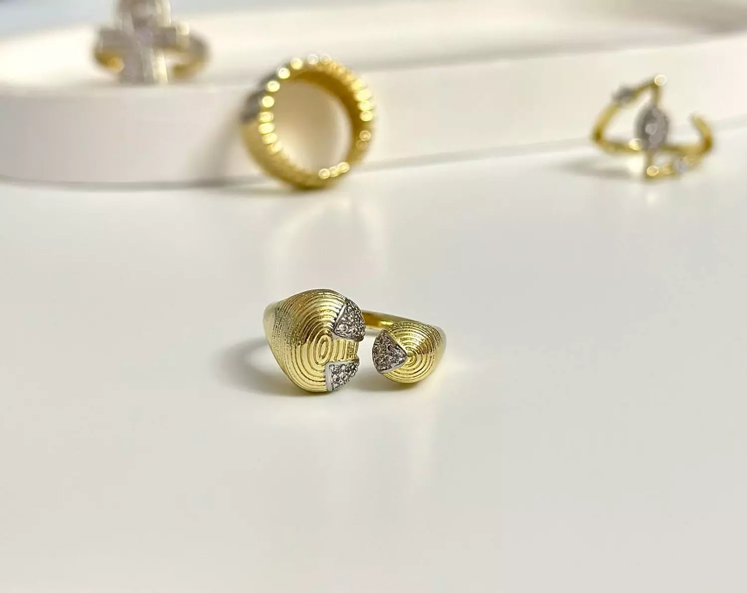 Ring R21 image