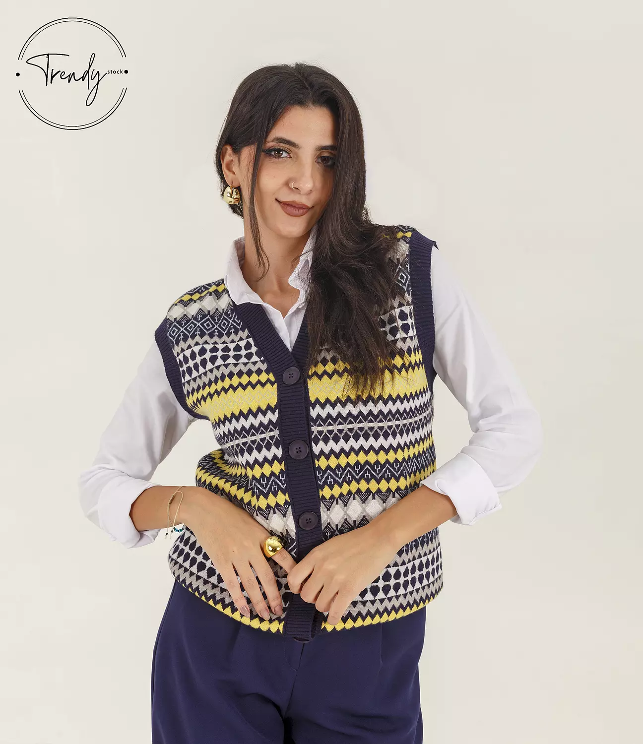 Knitted Sleeveless Vest image