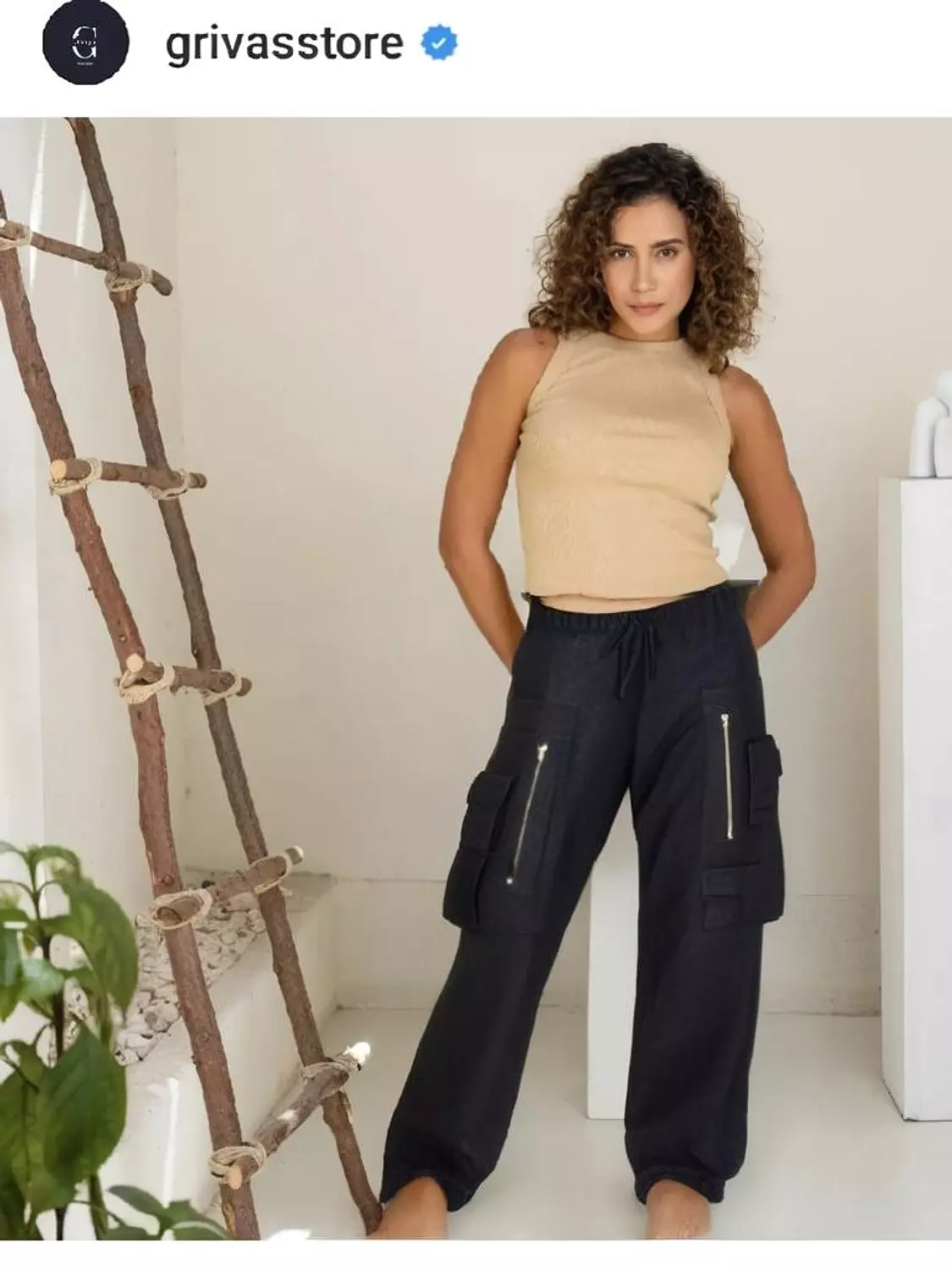 six pockets  5