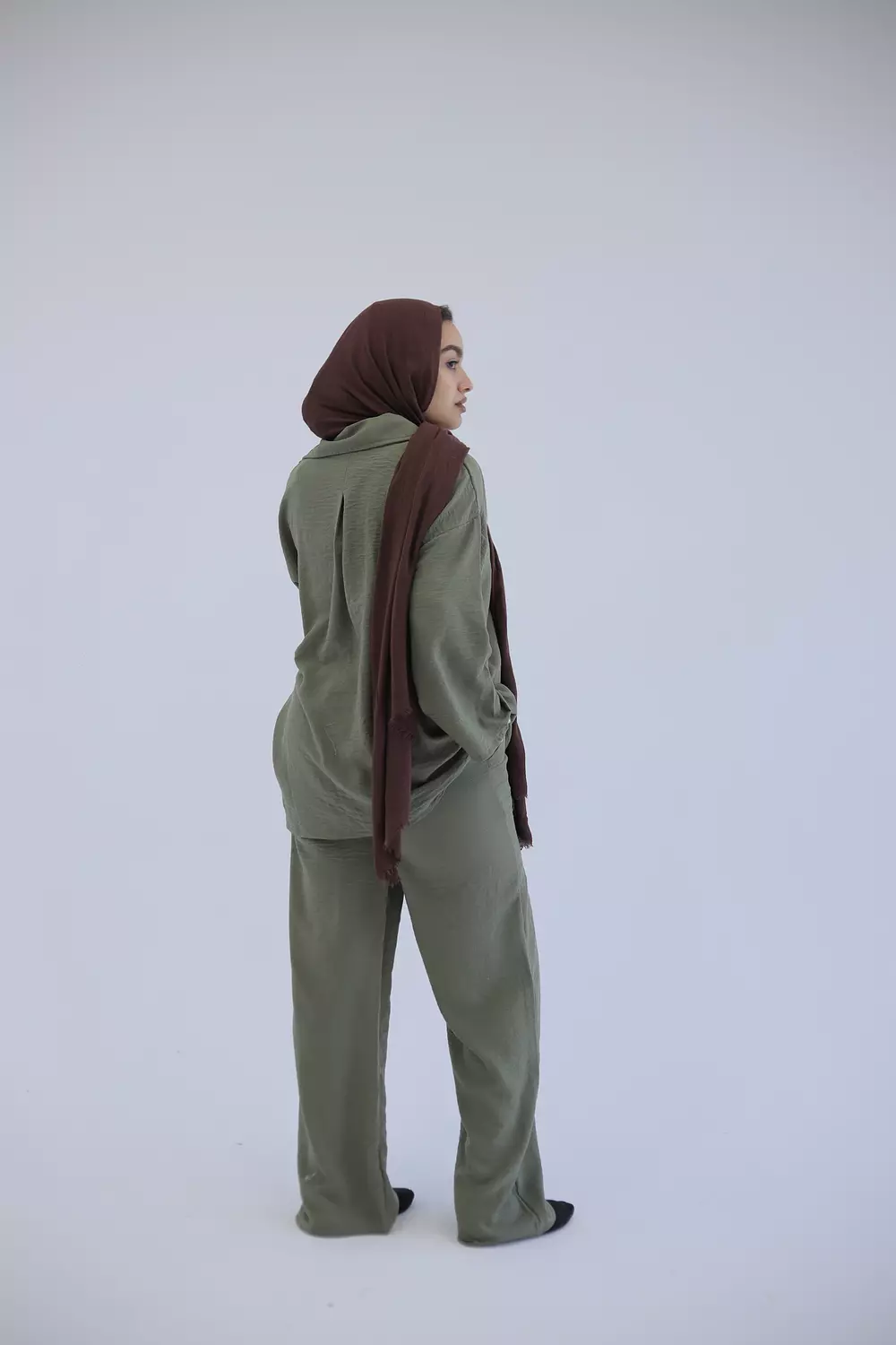 Brown linen suit 2