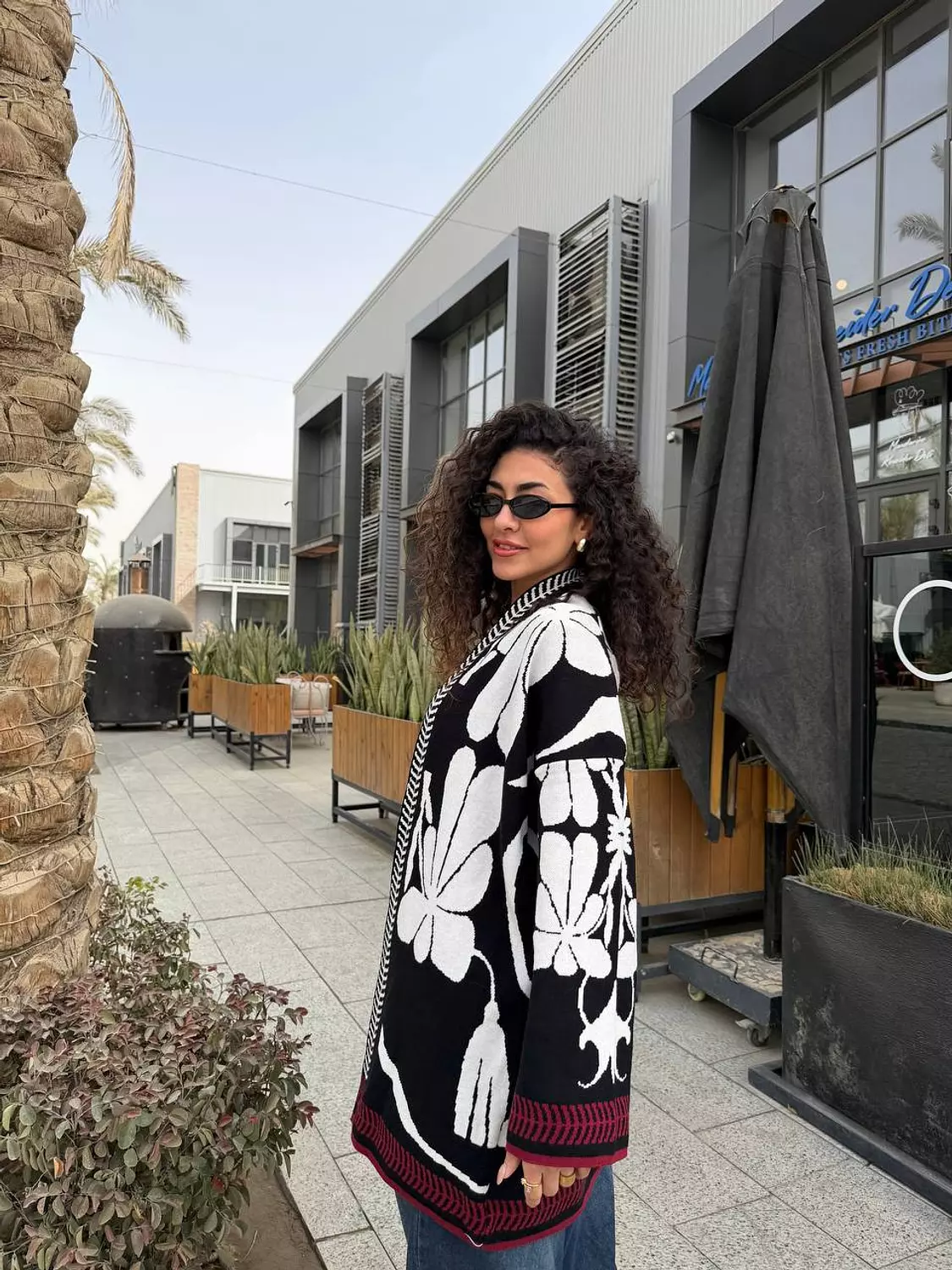 Blacknwhite knit cardigan  2