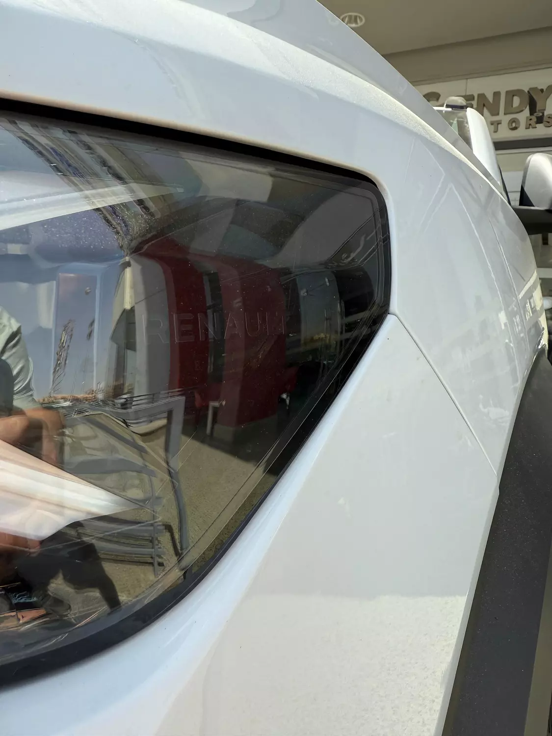 RENAULT DUSTER 8