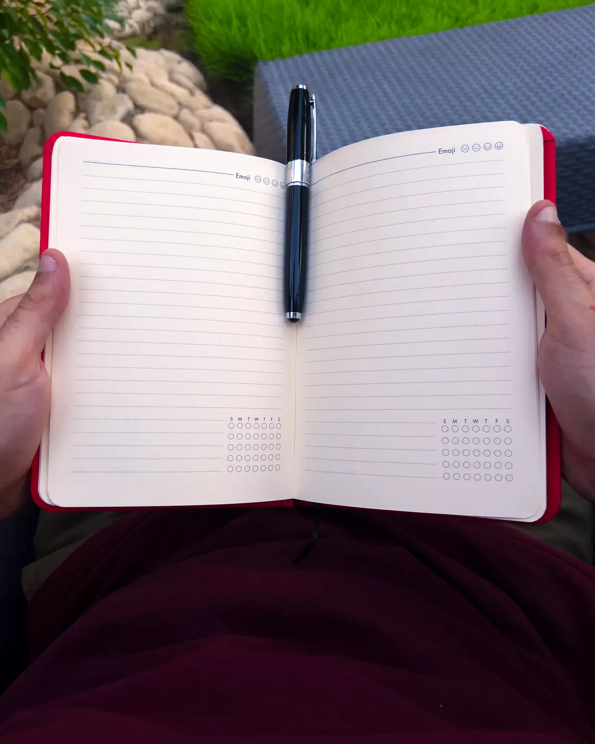 RED PLANNER 5