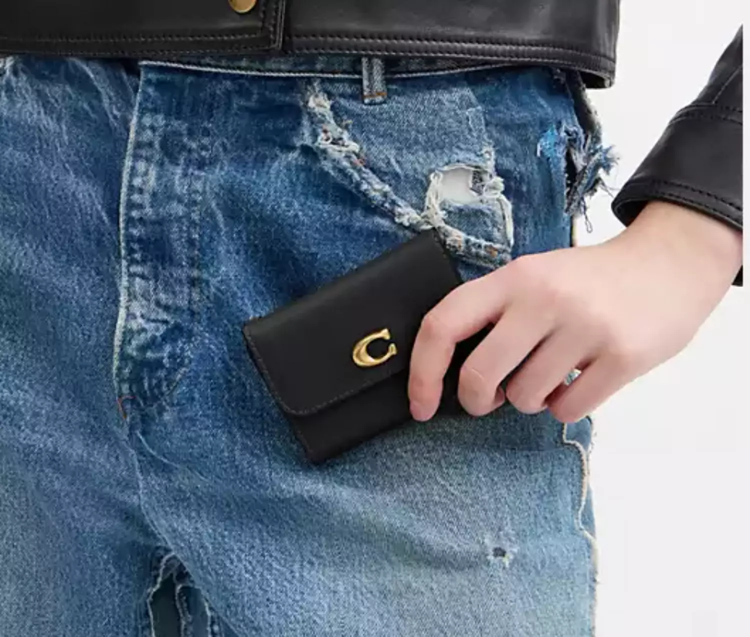 Essential Card Holder Wallet Black 4