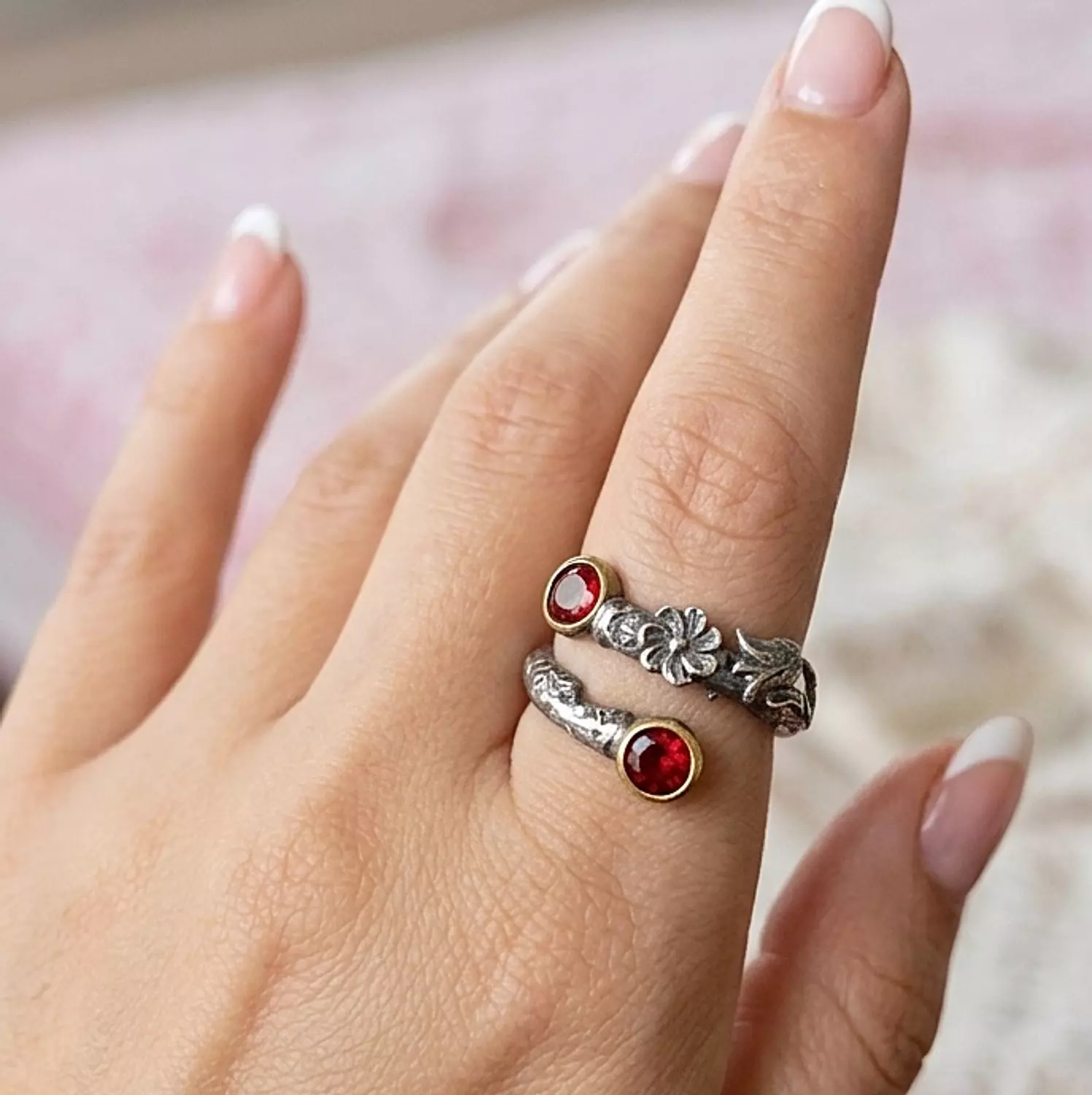 Flowery ring image