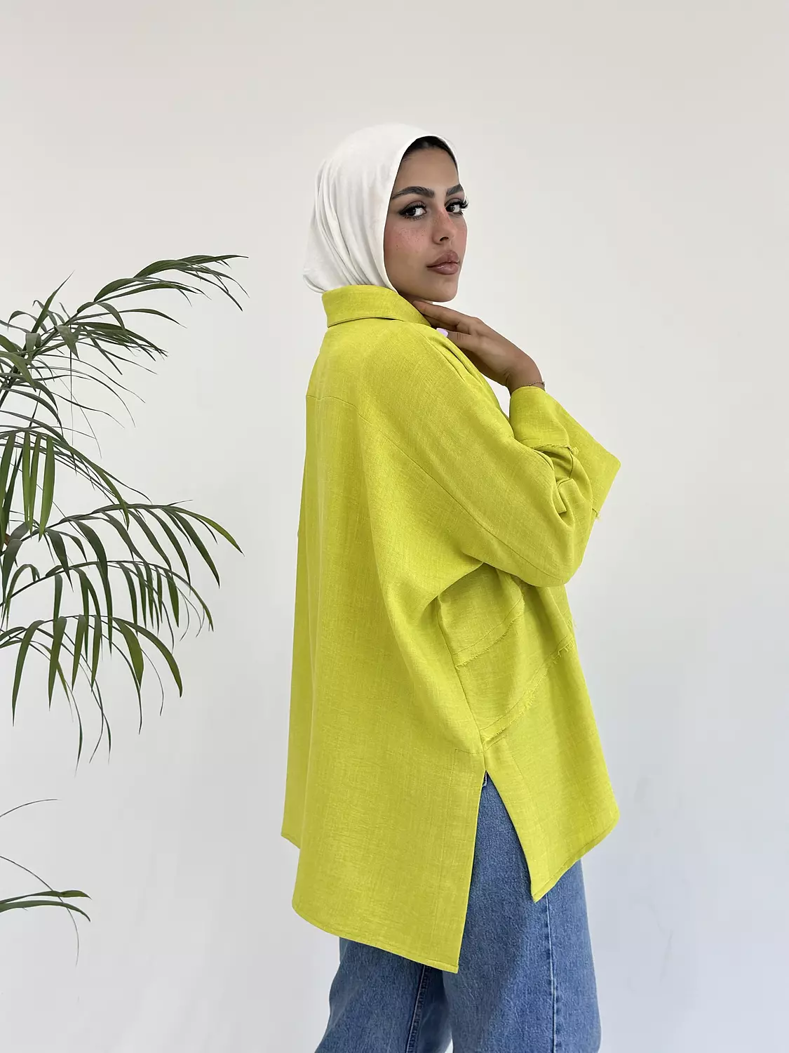 EFFORTLESS BLOUSE IN LIME GREEN 3