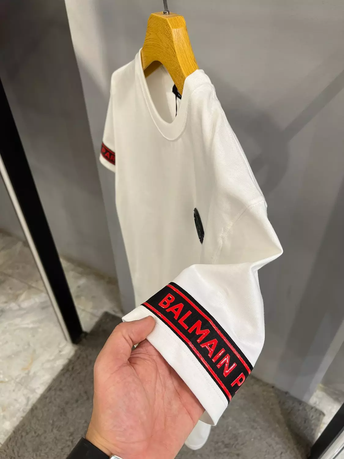 BALMAIN TSHIRT / 1402 hover image
