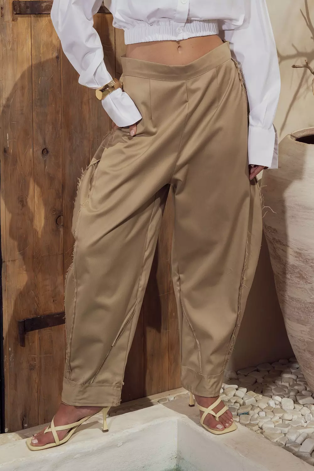 Balloon pants image