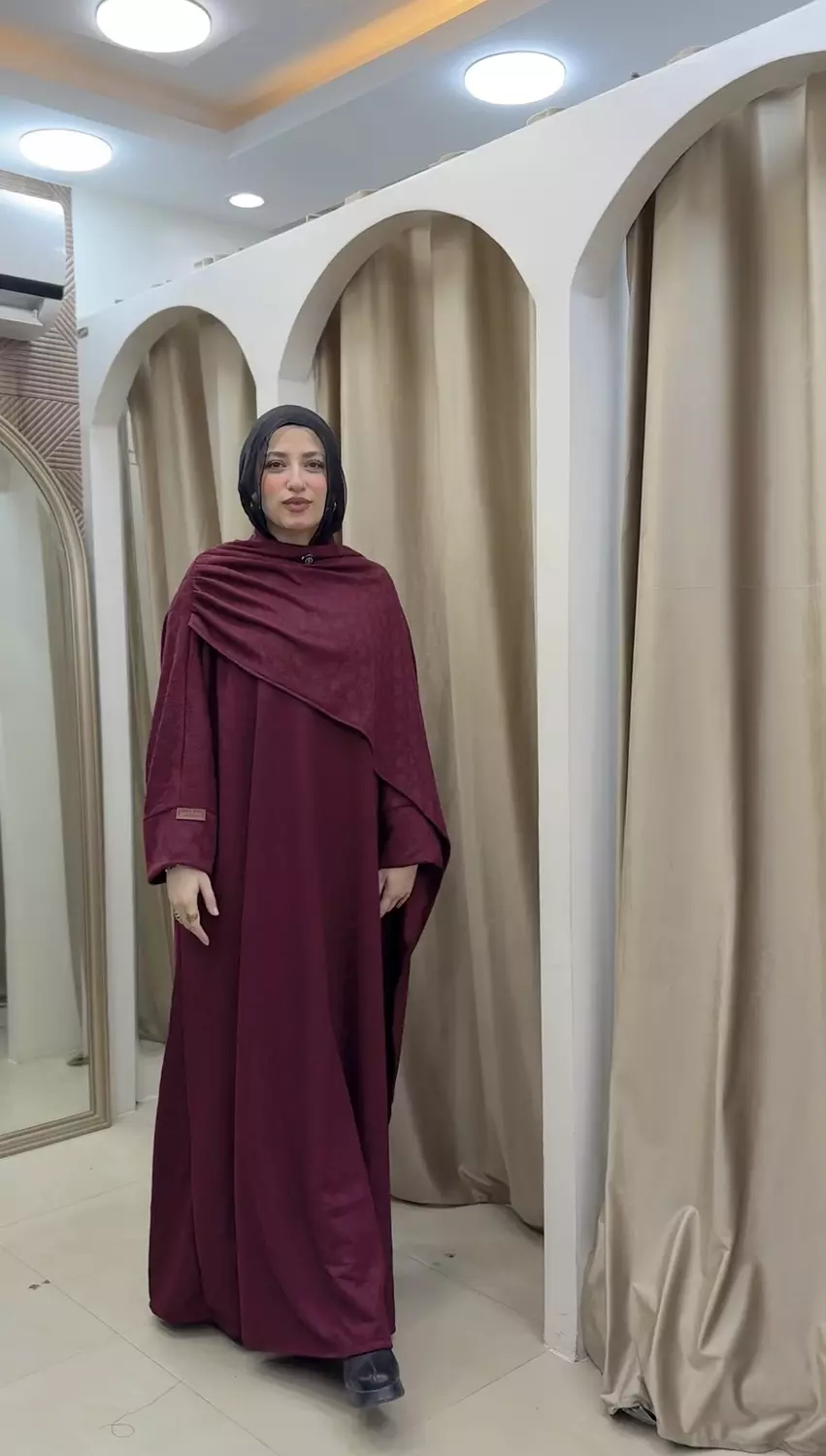 Farah Abaya hover image