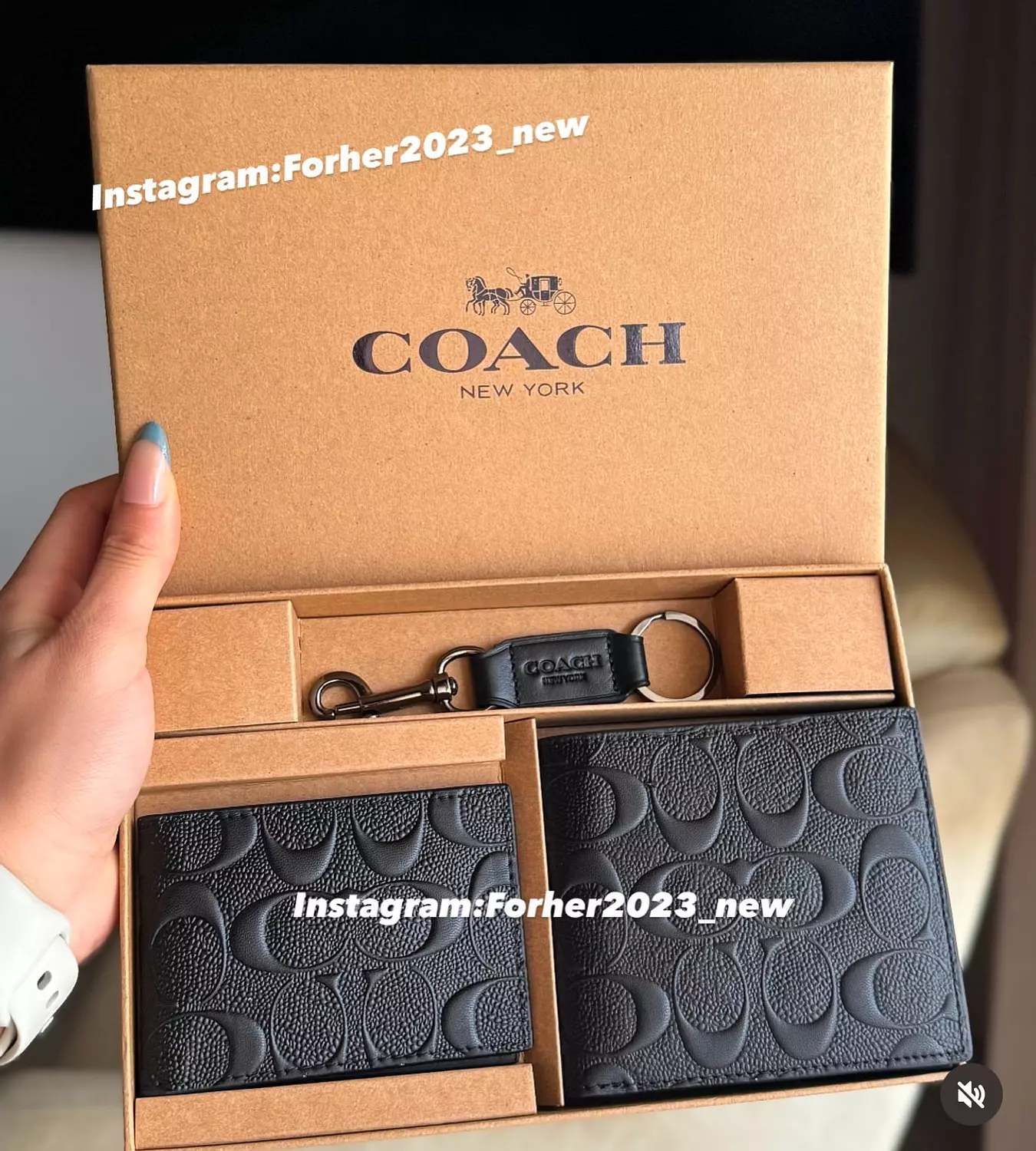 Compact Id Wallet In Signature Leather 1