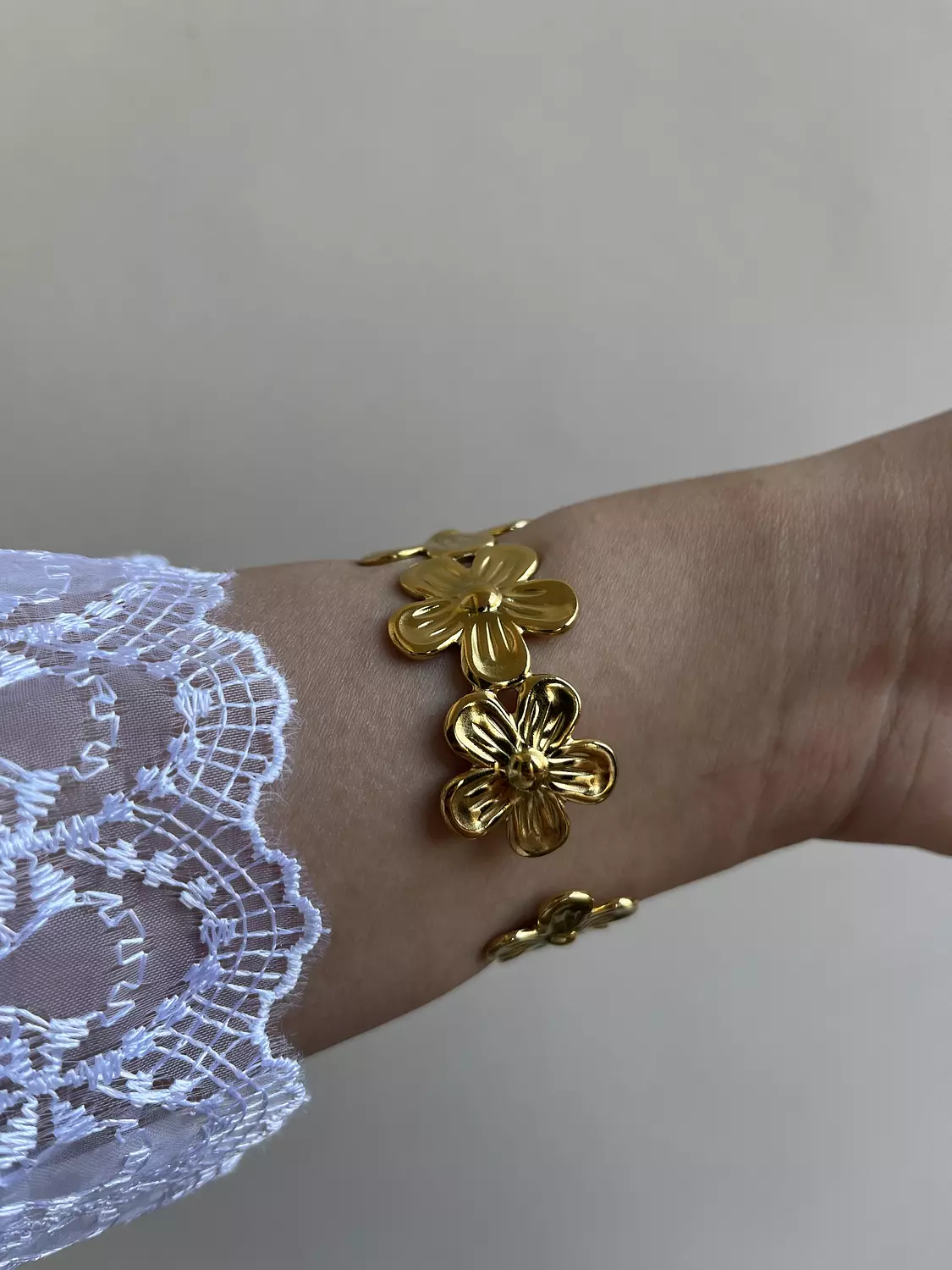 A rose bracelet 3