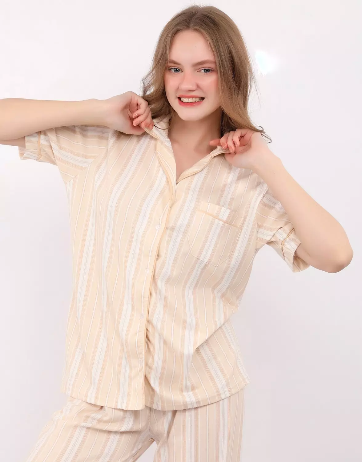 S424 Sweet BonBon Buttoned pajama Set image
