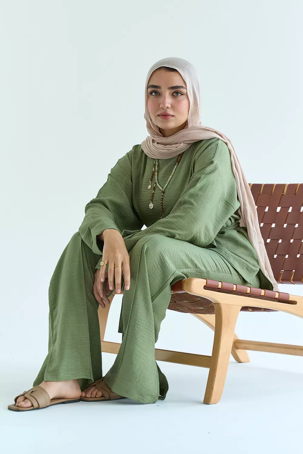 Multi-way set in olive 2