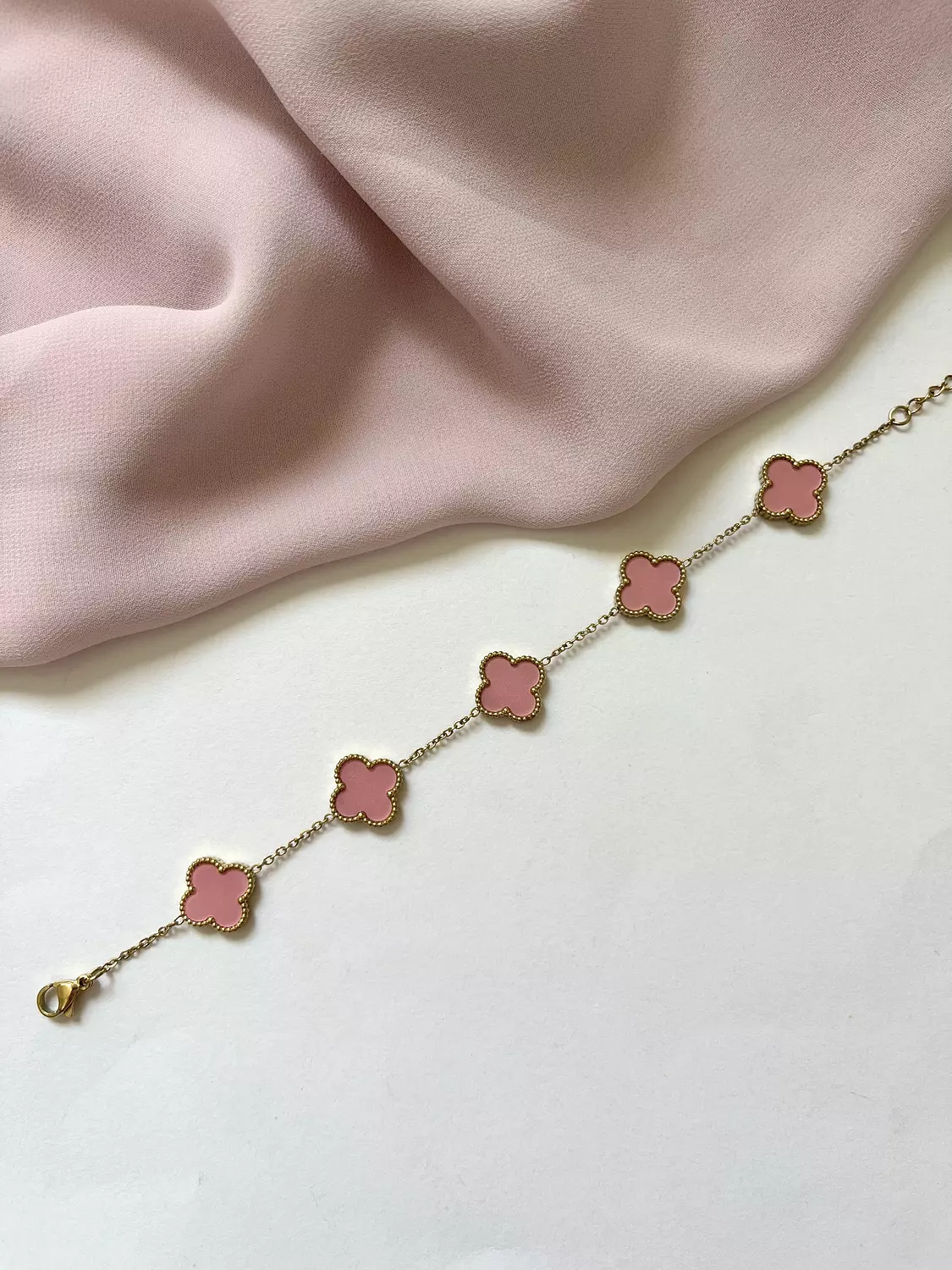 Light pink van cleef  image