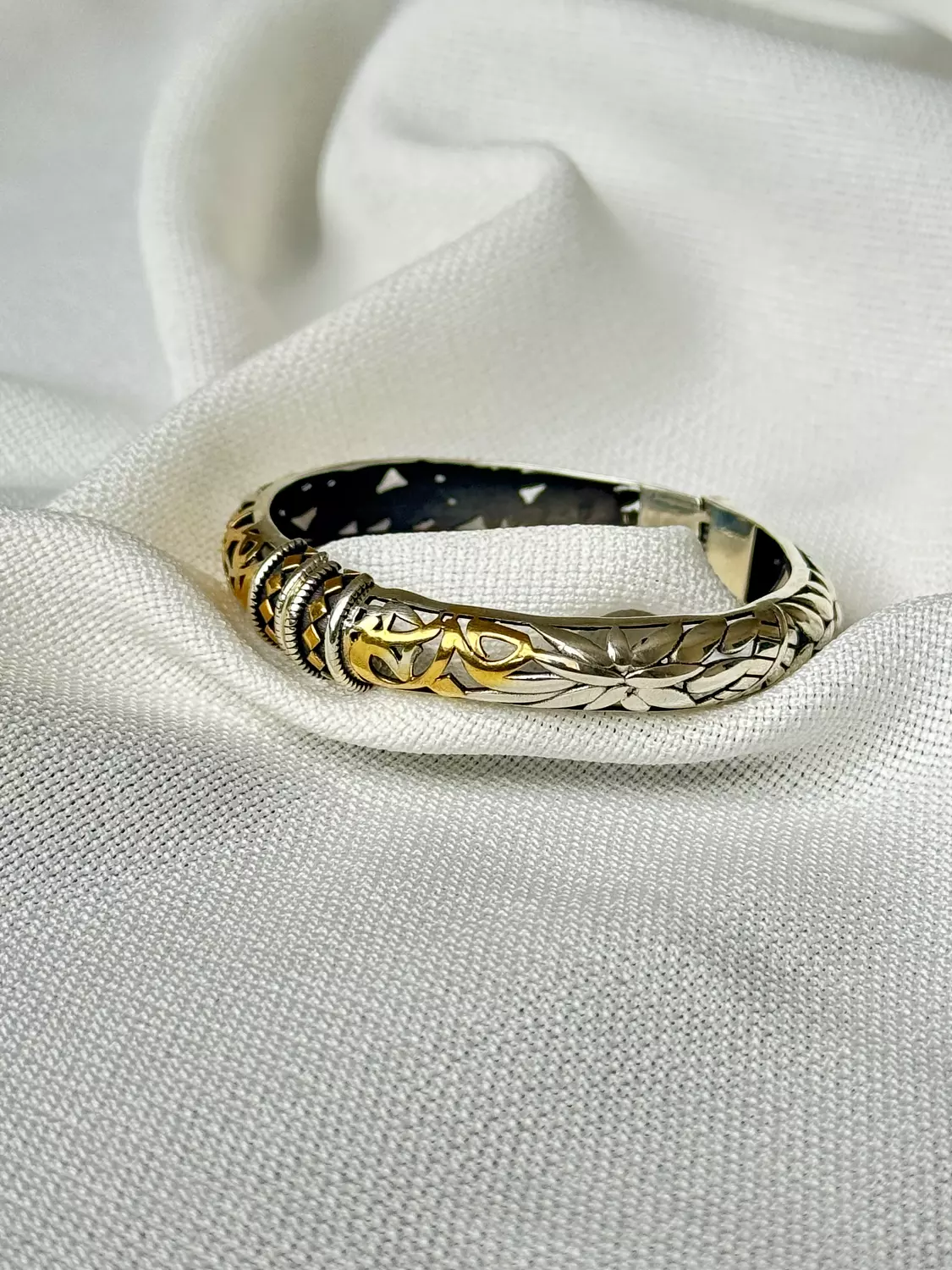 Hob & Salam Bangle 2