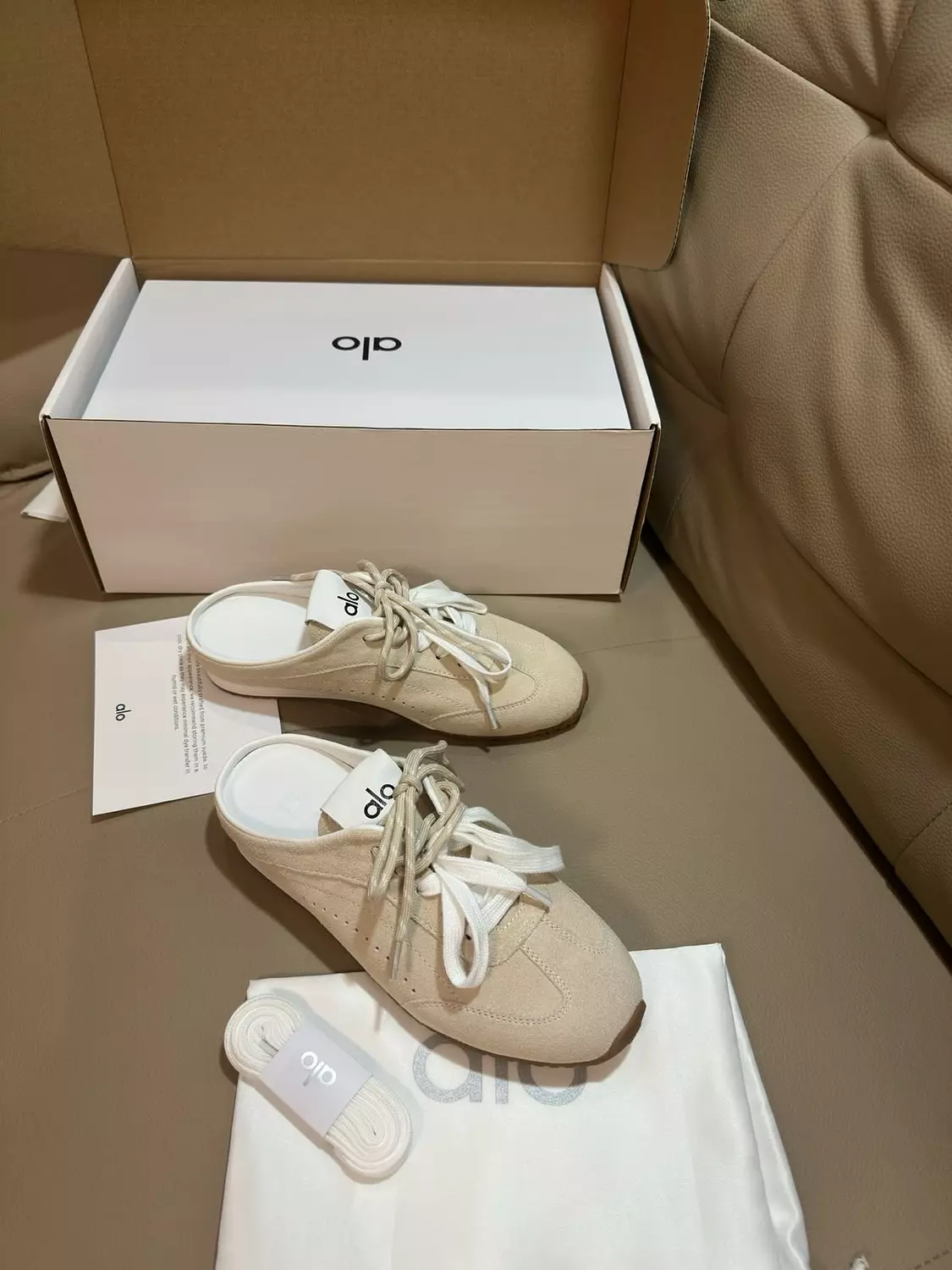 Alo shoes Beej 2