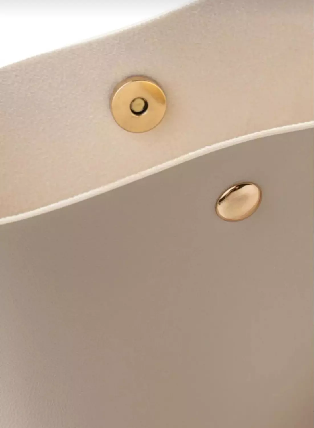Shoulder with chain 5
