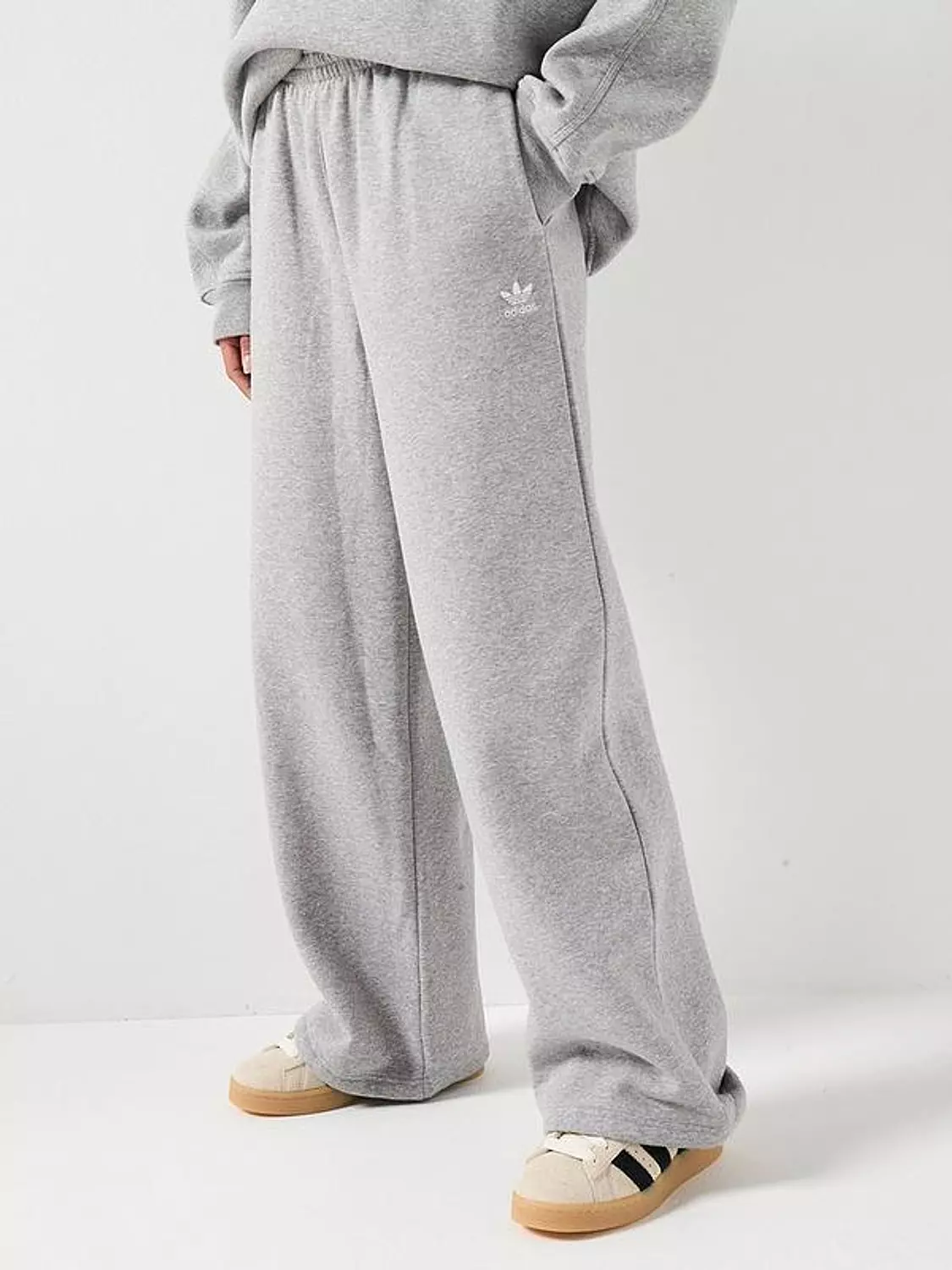 Wide leg adidas  hover image