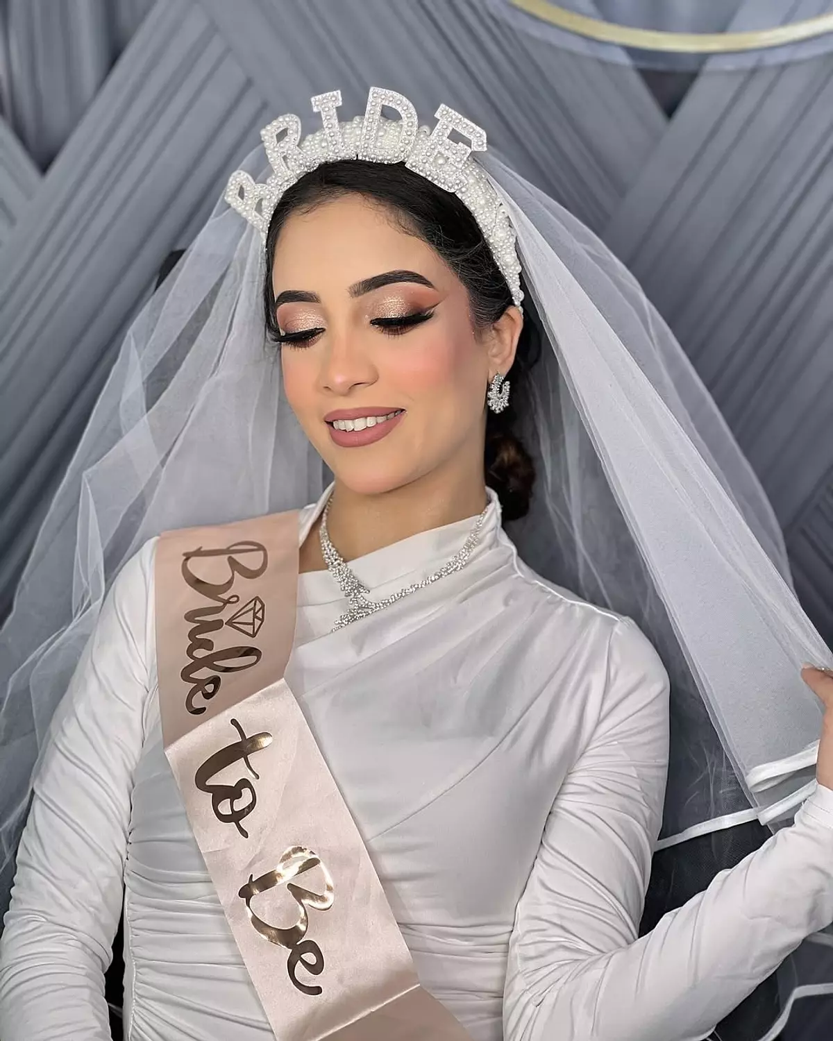  pearl "BRIDE" headband 2