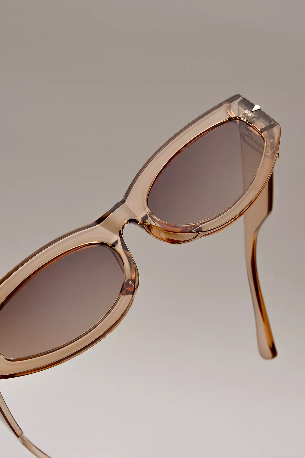 trendy sunglasses image