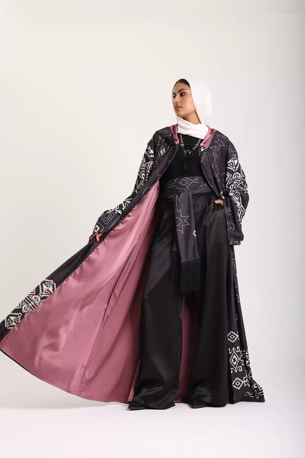QOMOR Kaftan image