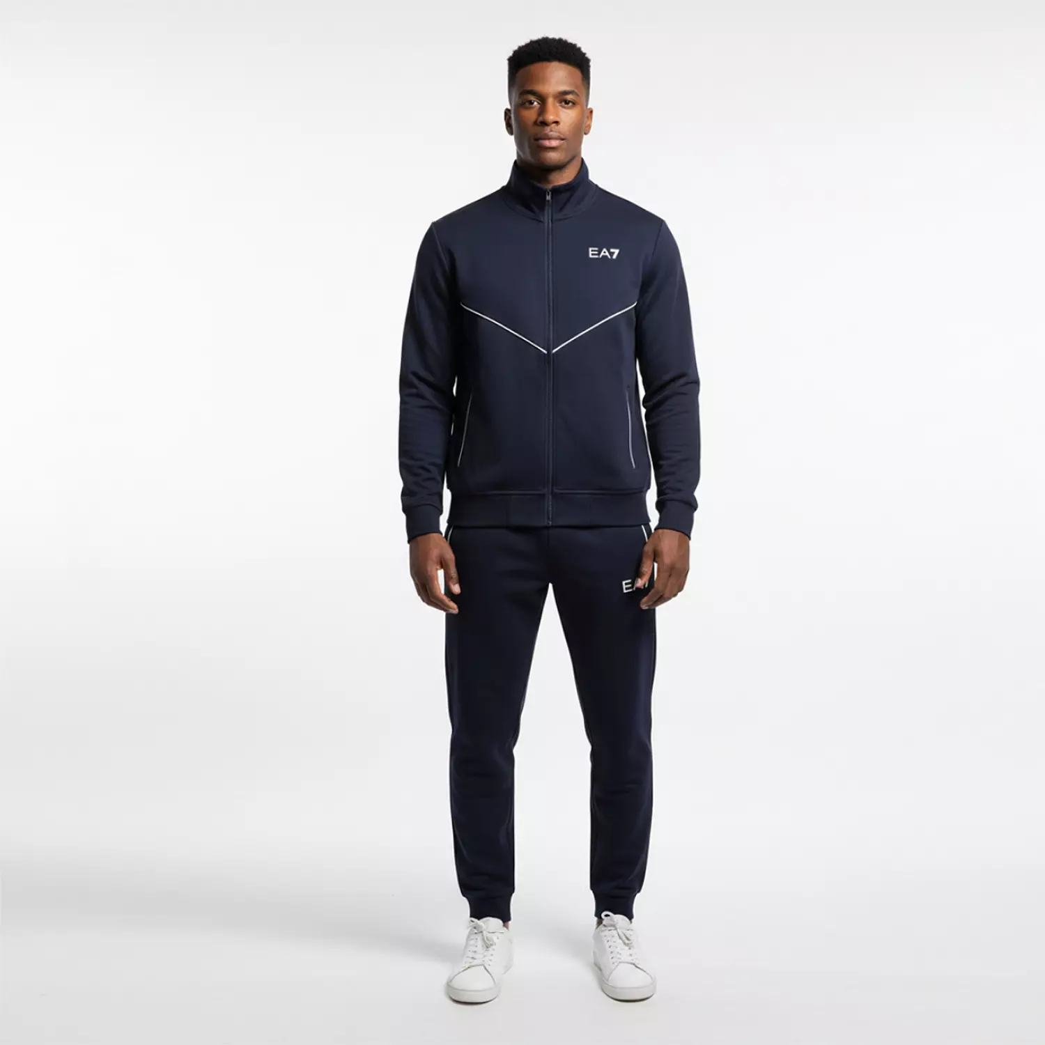 Tracksuit Ea7 (7) beyi hover image