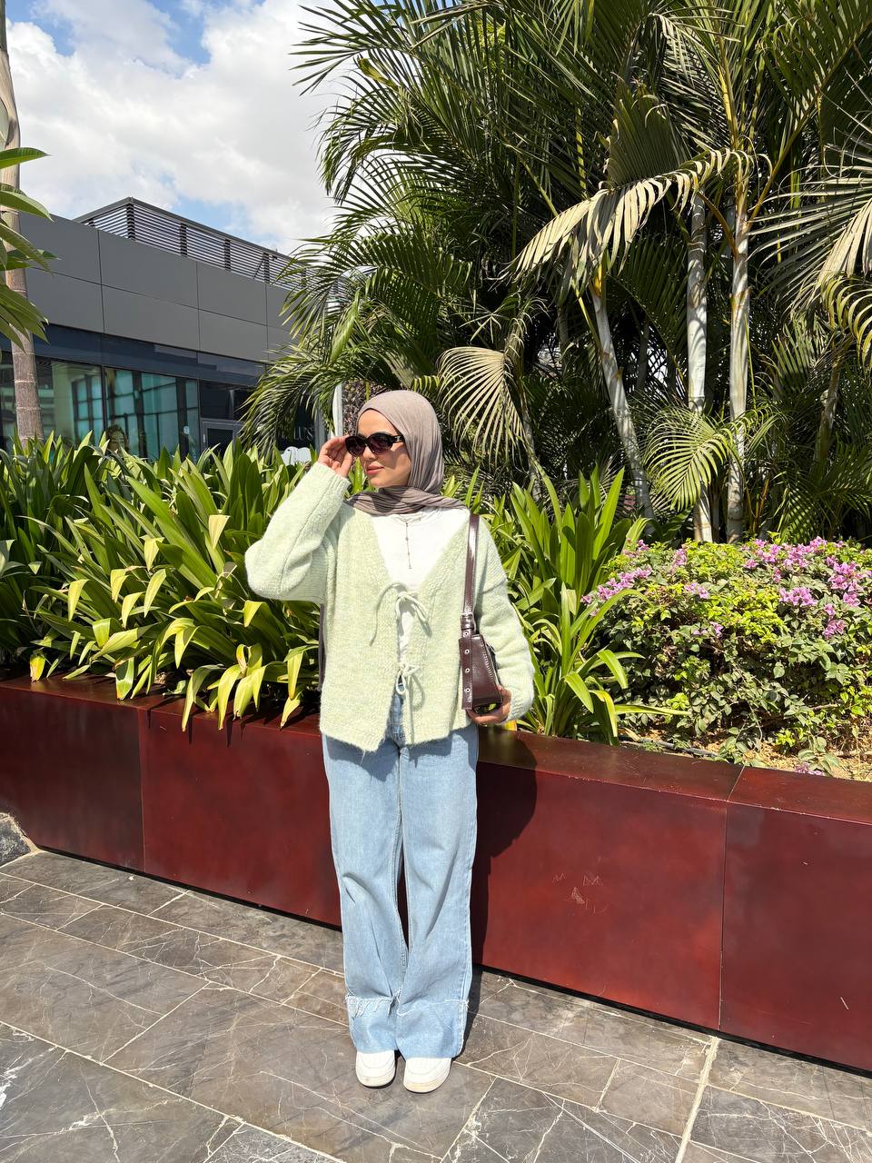 <p style="text-align: center">BOW BLOUSE</p>