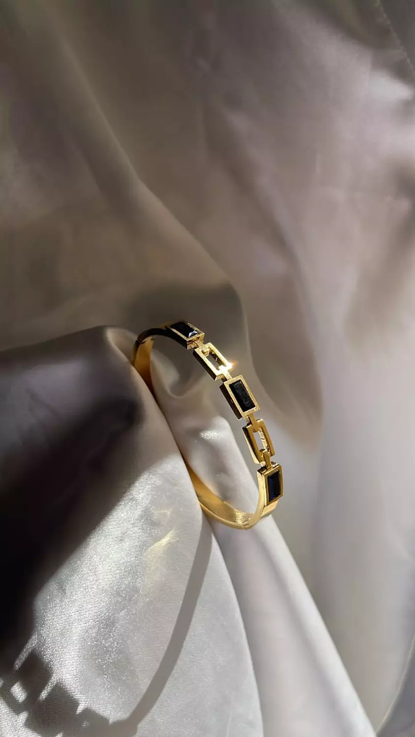 Zircon bracelet  hover image