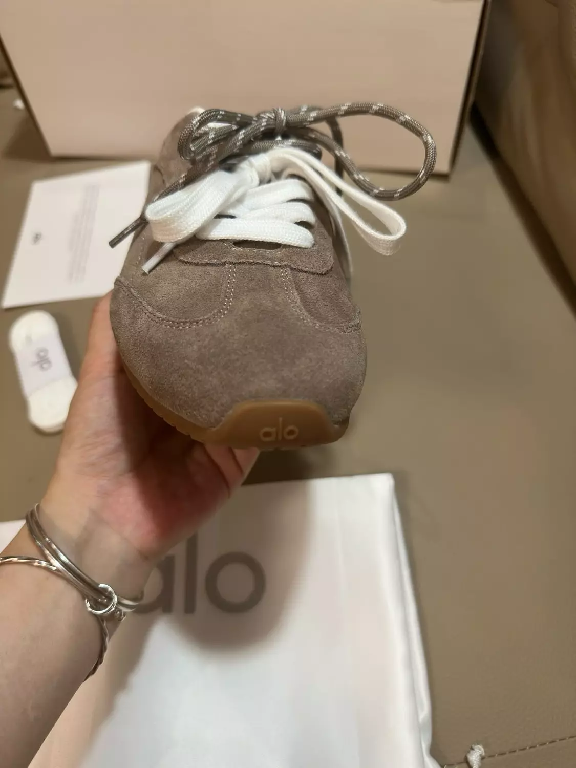 Alo shoes brown 5