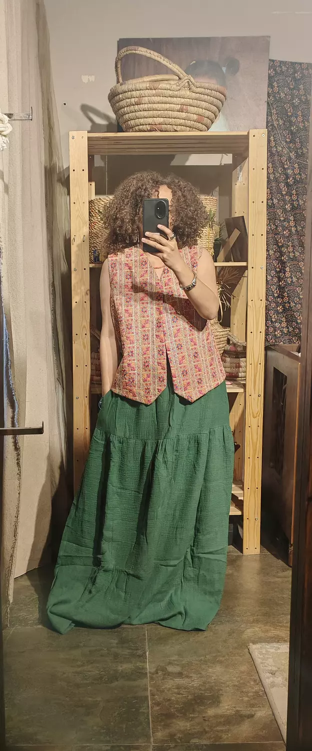 Linen sleeveless sirma vest hover image
