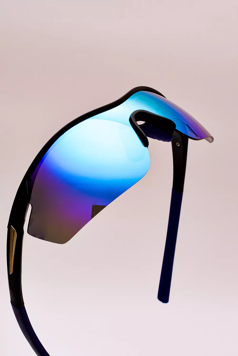 sporty sunglasses image