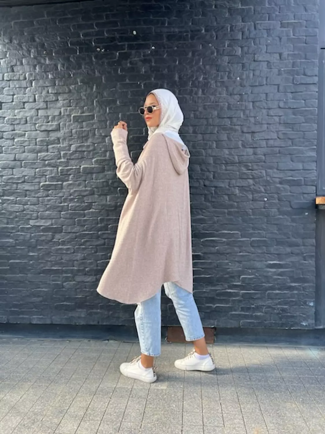 Beige high low pullover 6