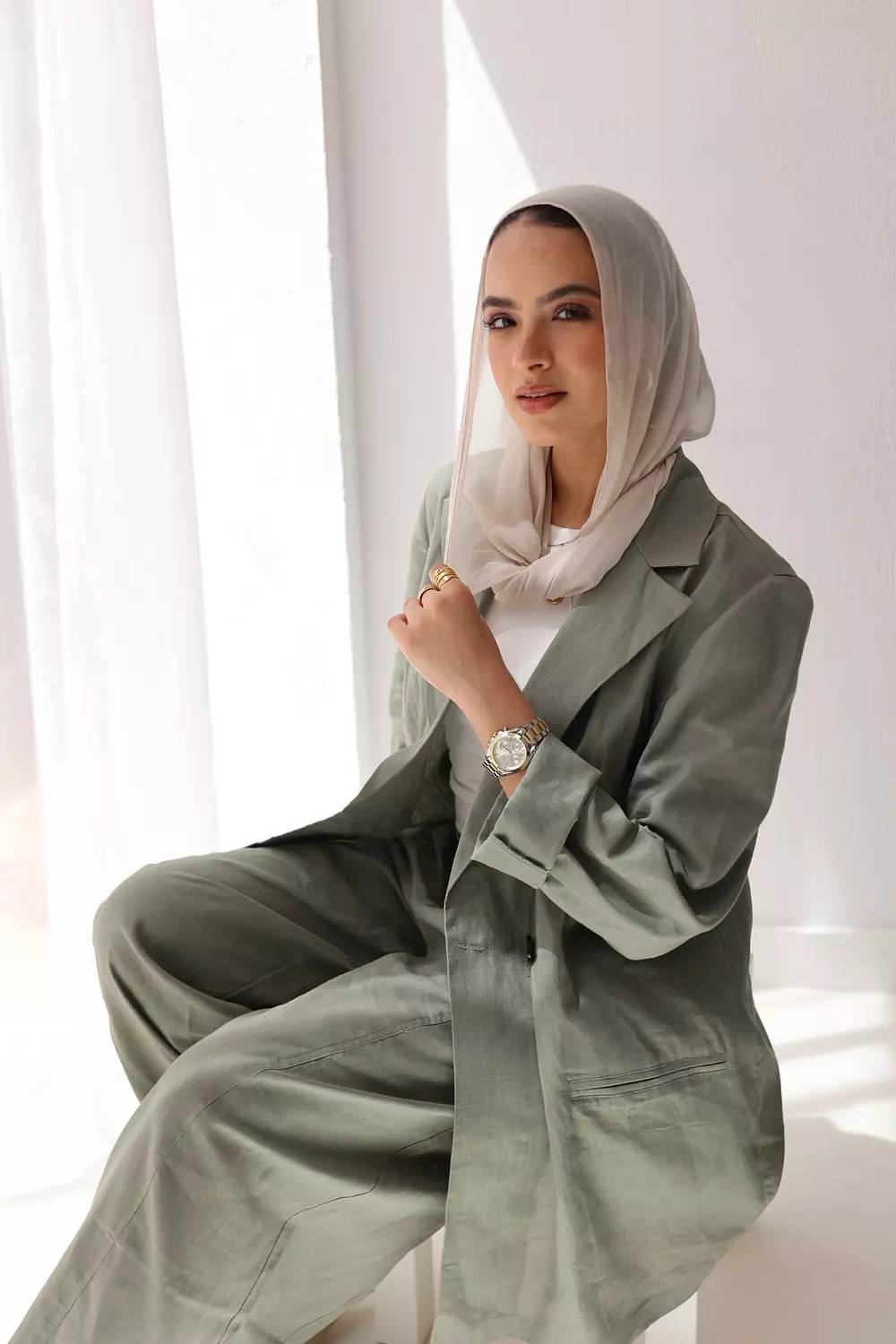 Fitted linen blazer in dust olive hover image