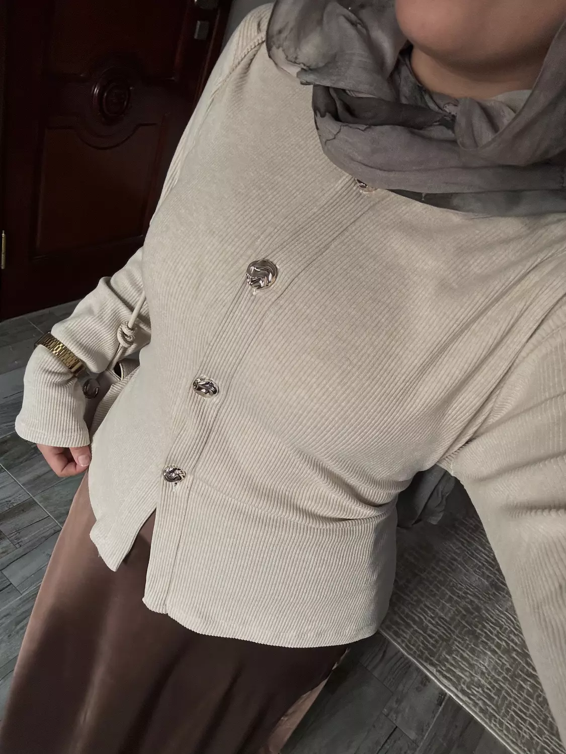 Cardigan blouse beige  hover image