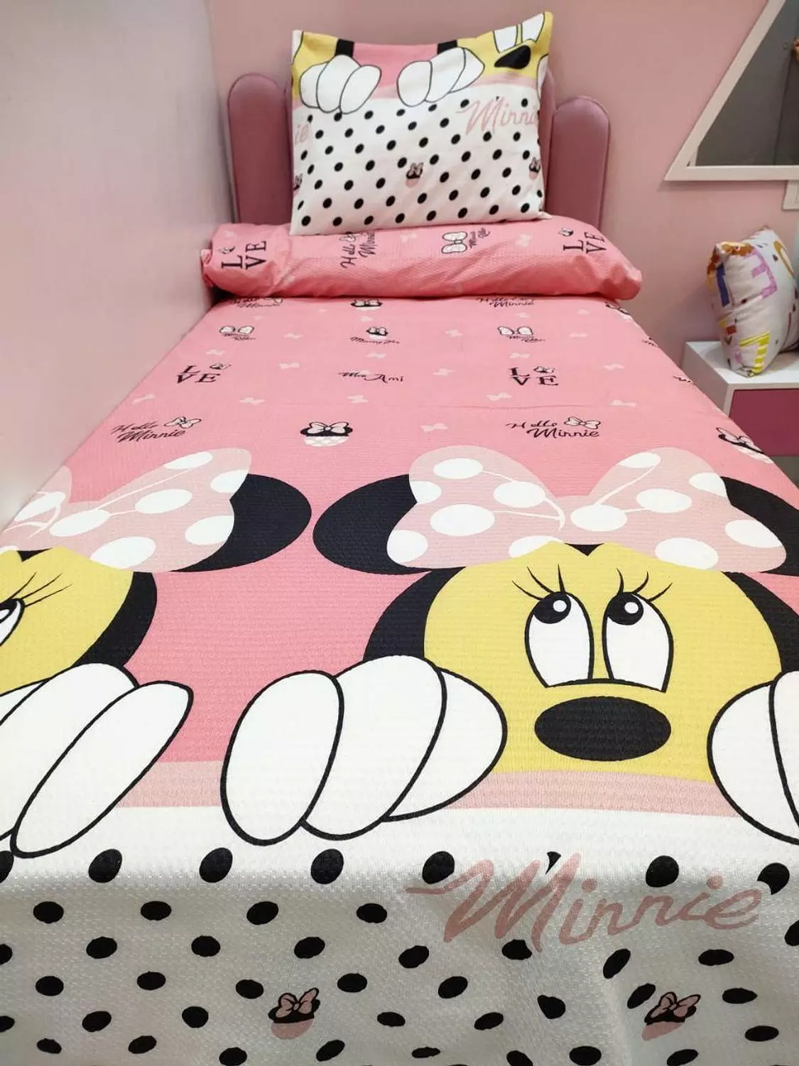 <h3 style="text-align: center"><span style="color: #000000ff">ملايه اطفال قطن</span></h3>