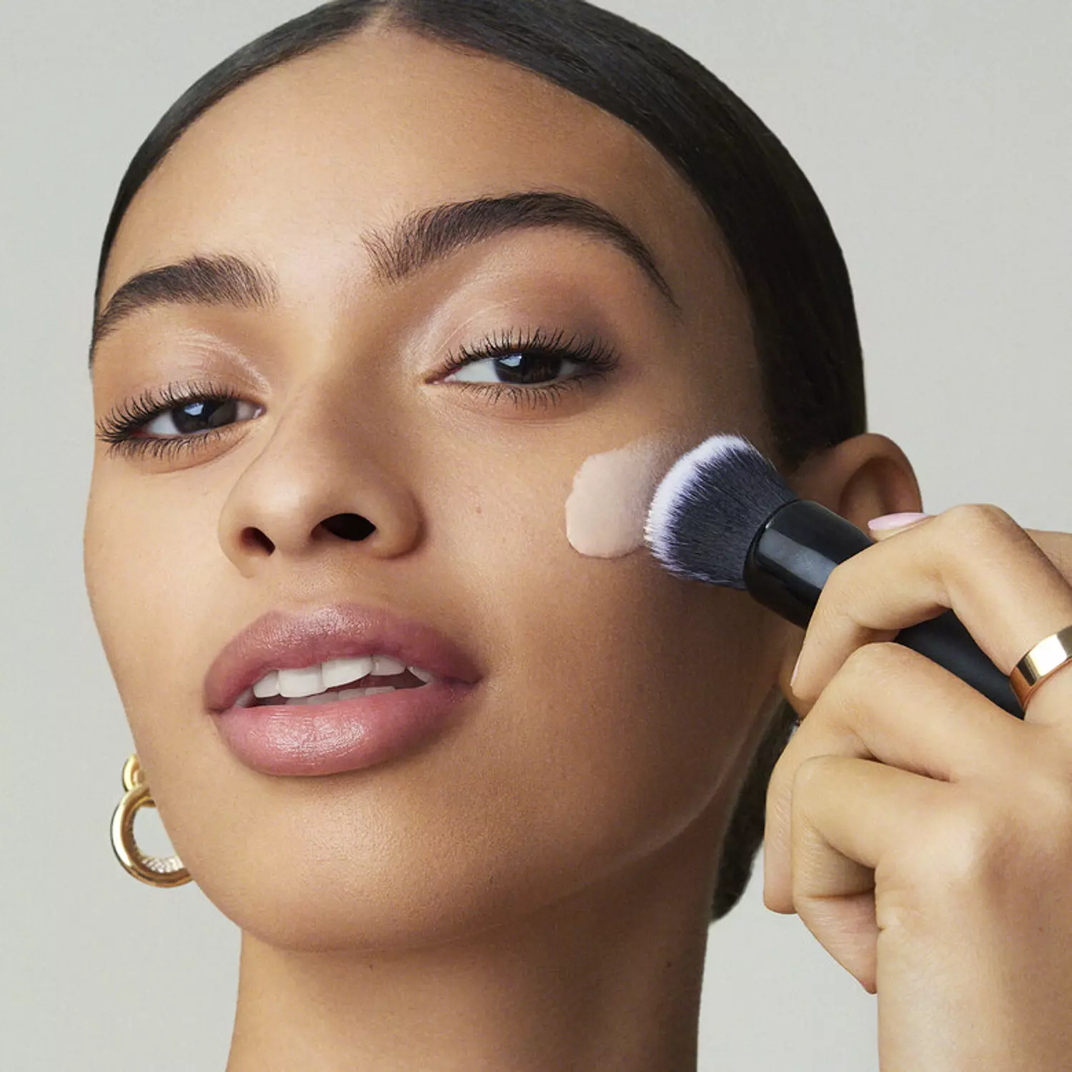 elf Liquid Poreless Putty Primer 6