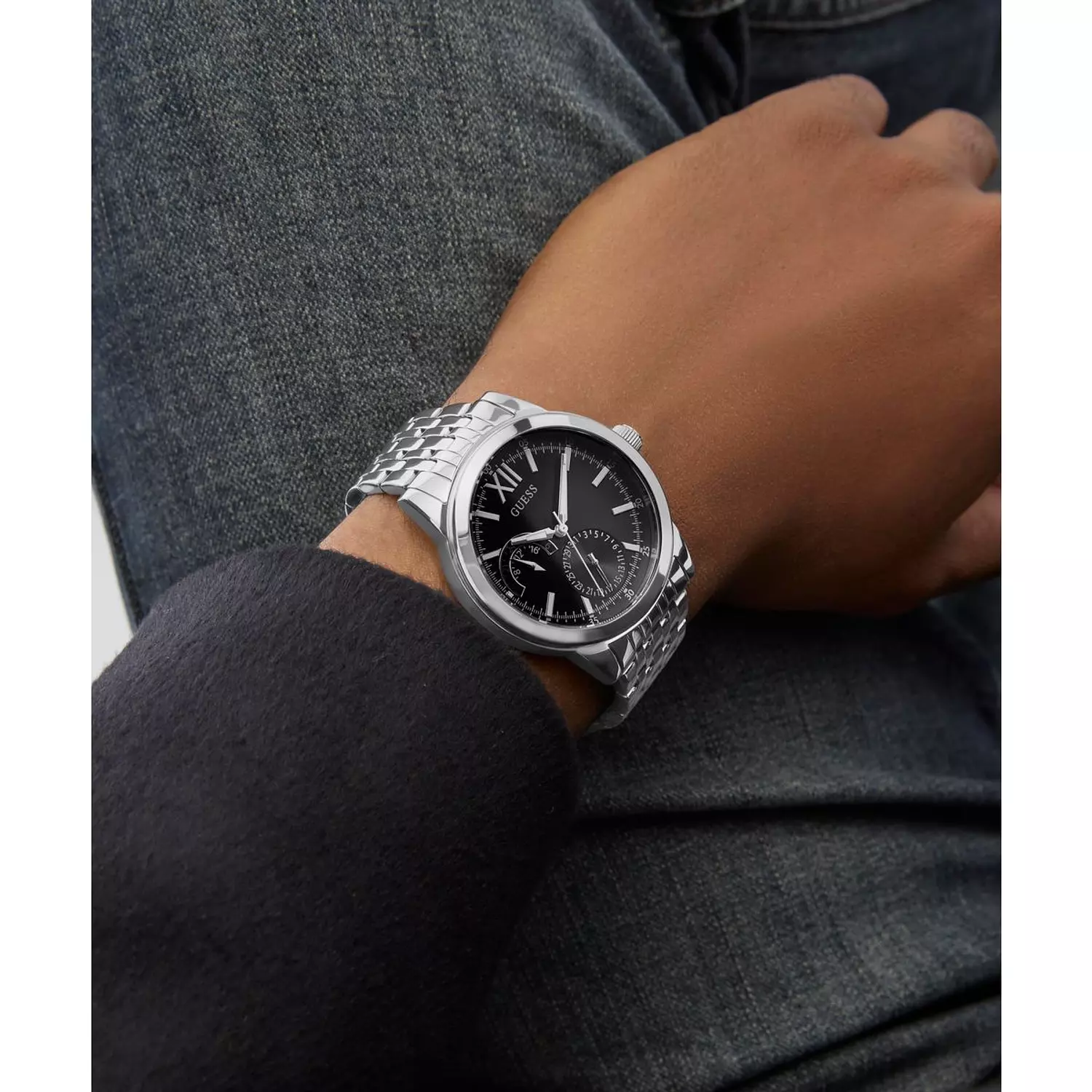 GUESS Mens Silver Tone Multi-function Watch Silver Tone Stainless Steel Bracelet GW0976G1 6