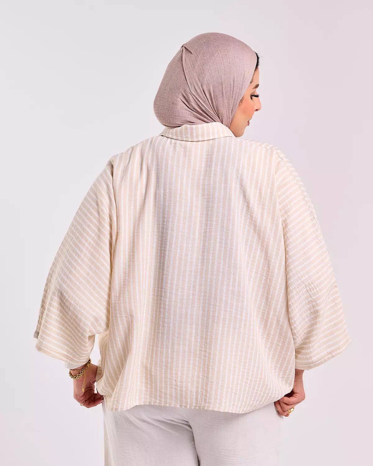 Linen Set in Beige 4