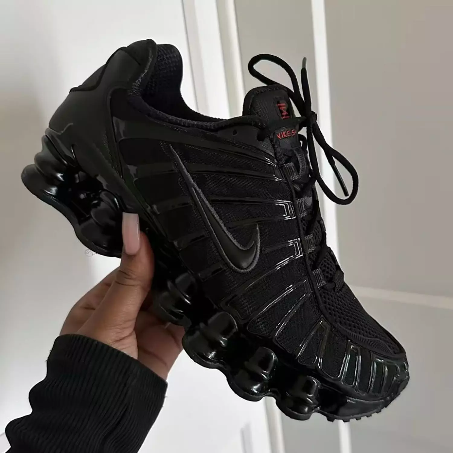 Nike Shox ‘Full Black’ 1
