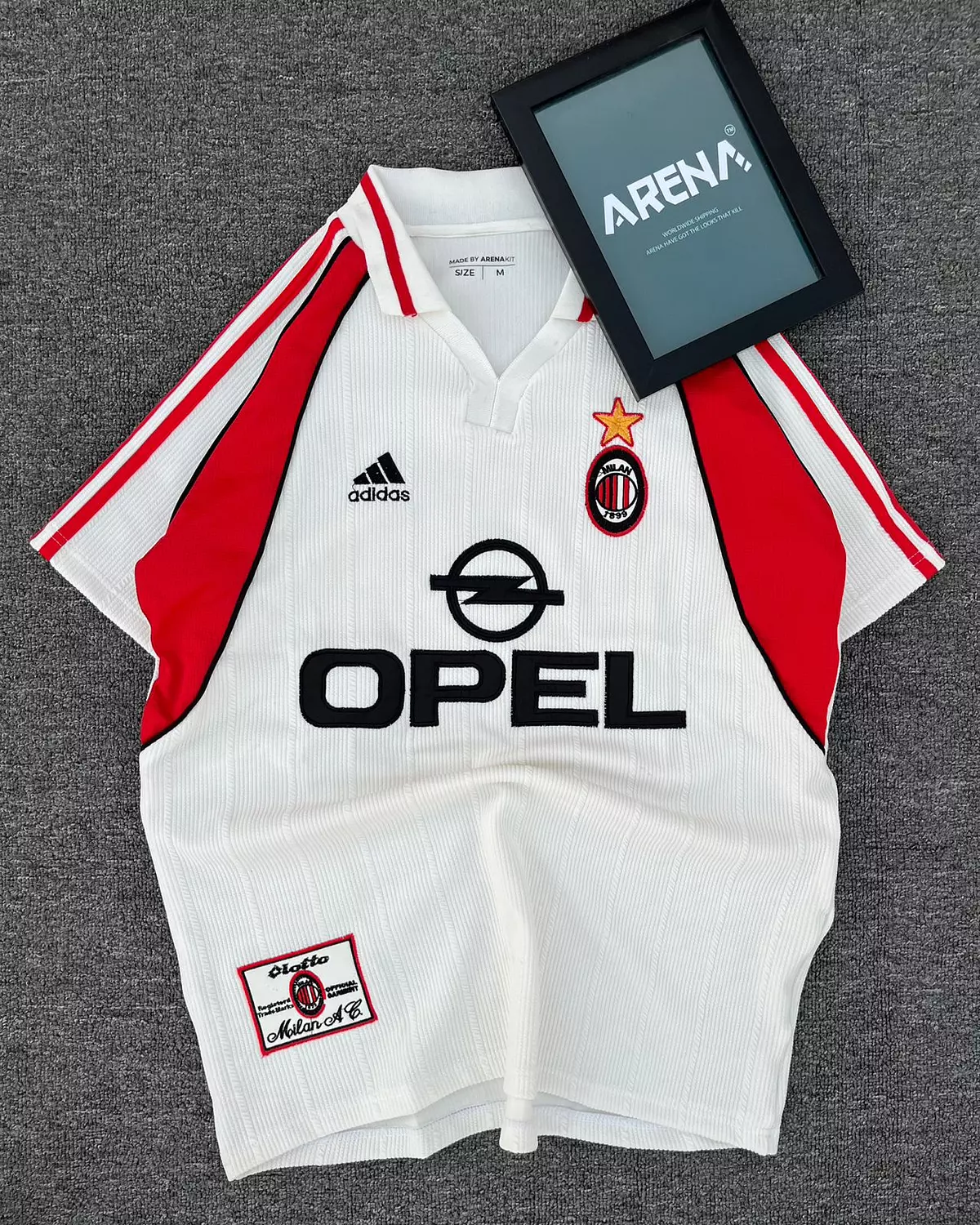 AC Milan away T-shirt - 2001-2002 image