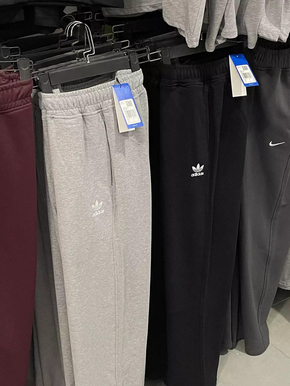 Wide leg adidas  7