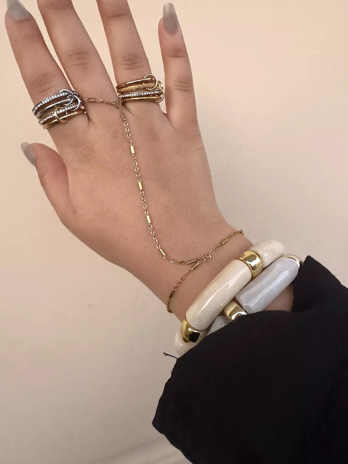 Inara Hand chain image